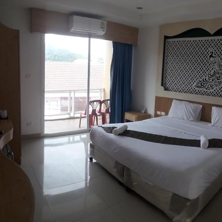 Red Sapphire Hotel Patong Экстерьер фото