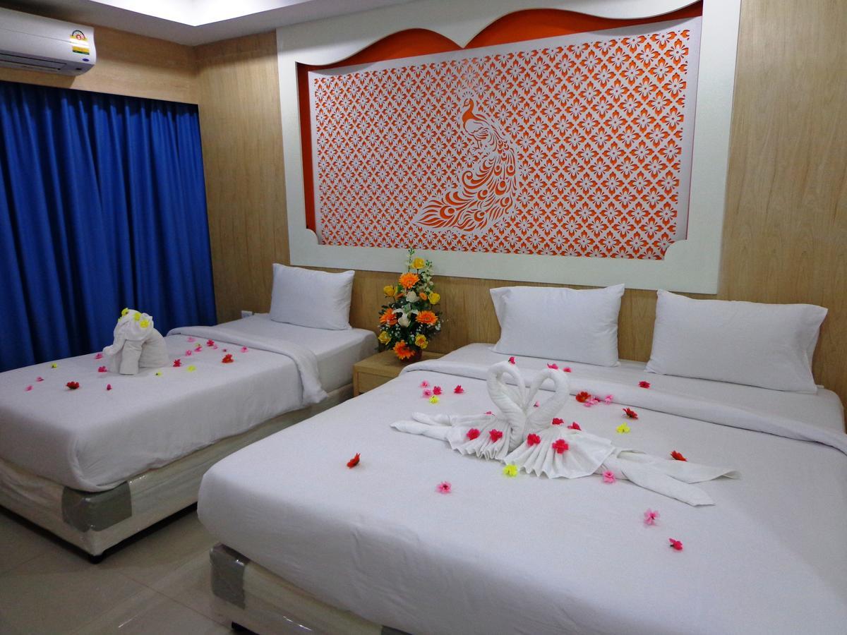 Red Sapphire Hotel Patong Экстерьер фото