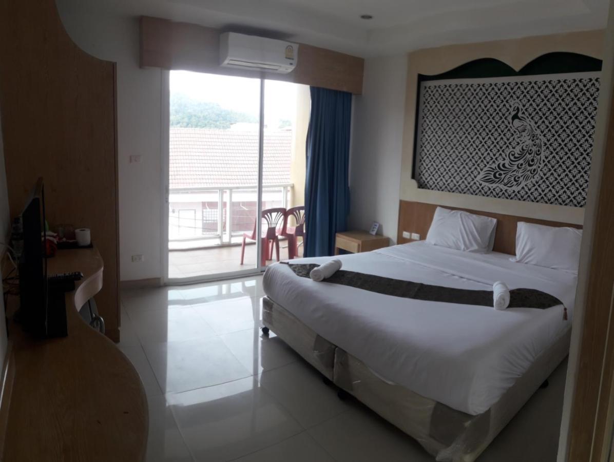 Red Sapphire Hotel Patong Экстерьер фото